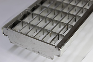 larger inlet grate steel mesh